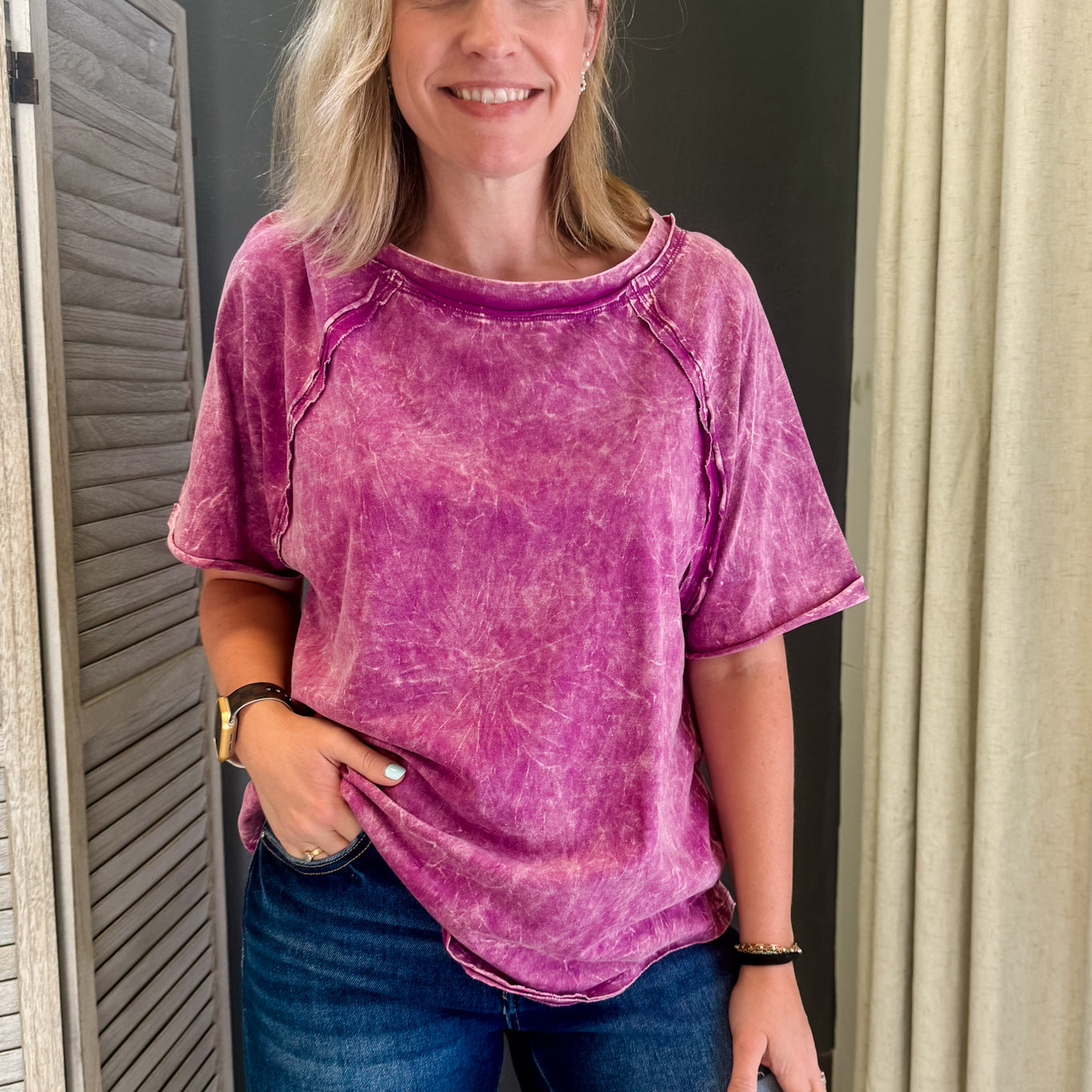 Oversized, mineral washed tee with raglan sleeves purple