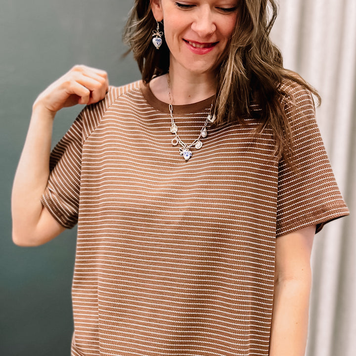 Short sleeved striped top with raglan sleeve Brown