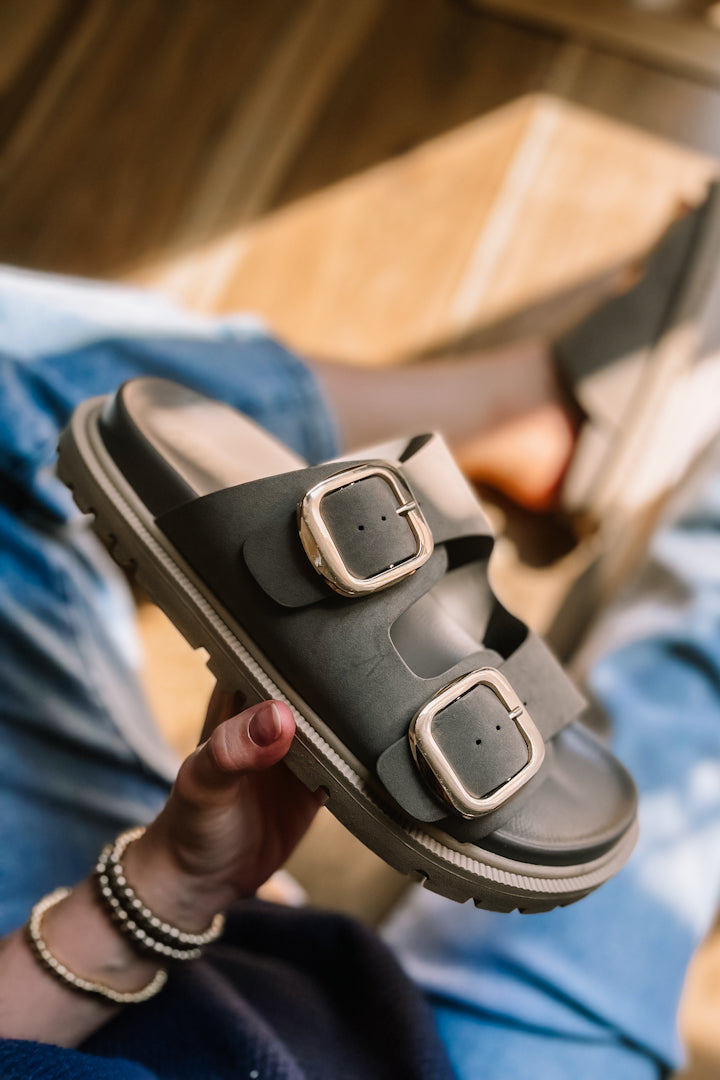 Beige buckle sandal