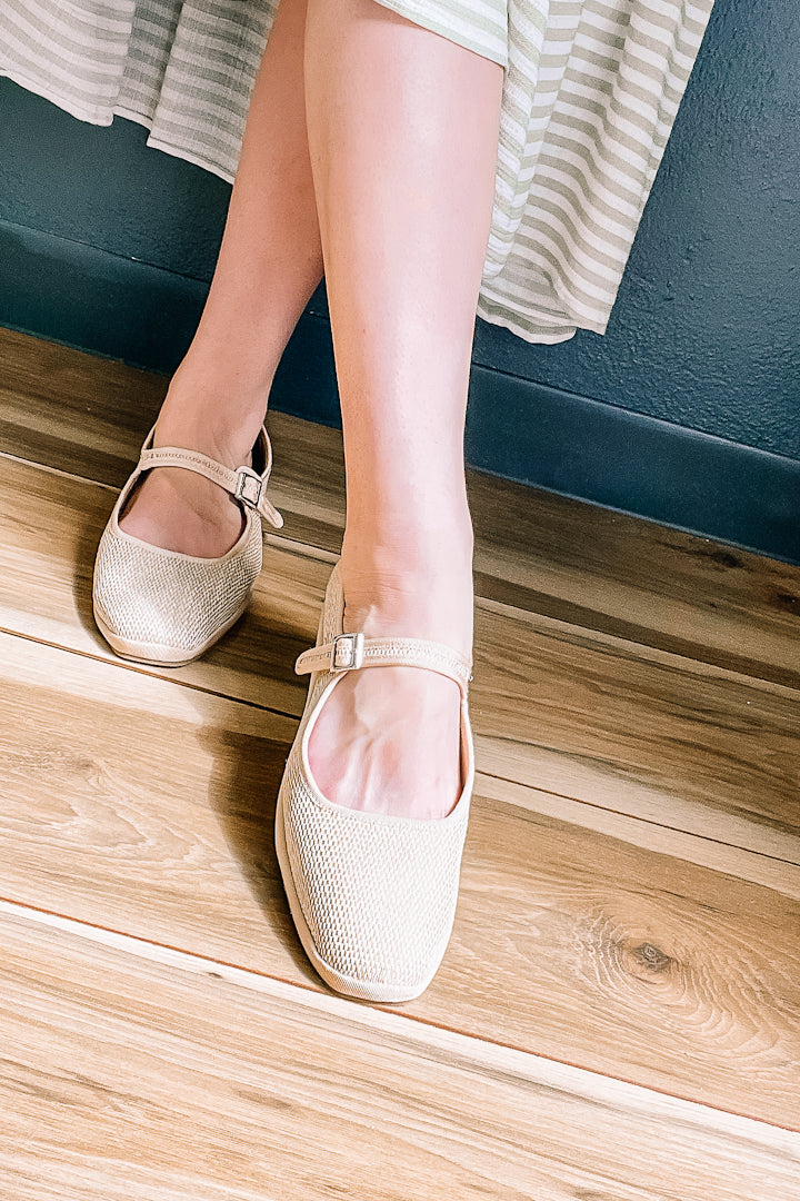 Woven neutral buckle flats