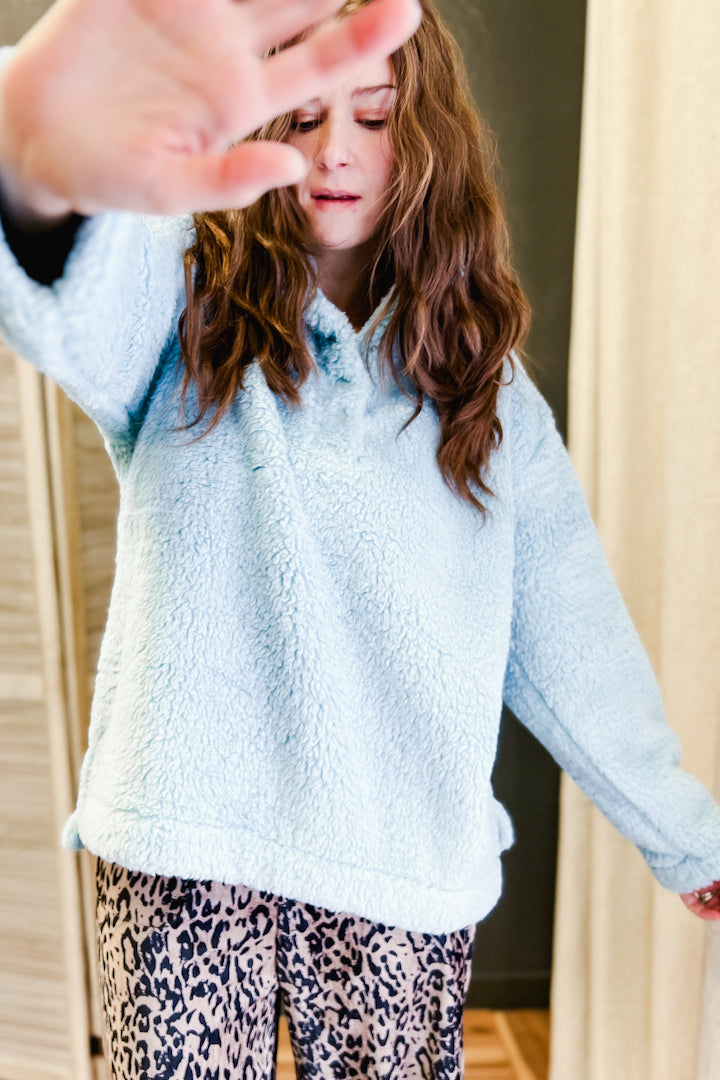 Cozy sherpa pullover with collar and snap front blue