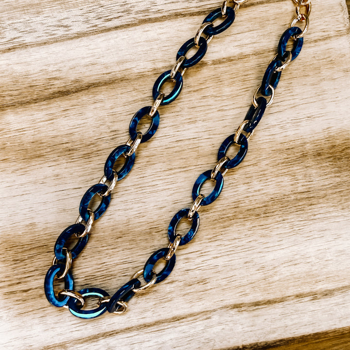Resin Link Necklace