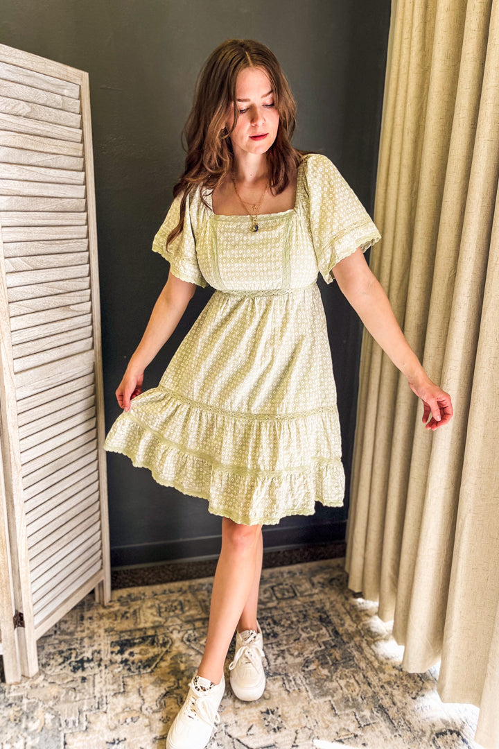 Square neck mini dress with floral pattern cottagecore