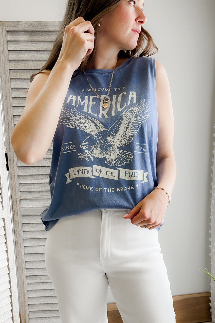 Women's relaxed-fitting tank top with patriotic graphic navy blue summer