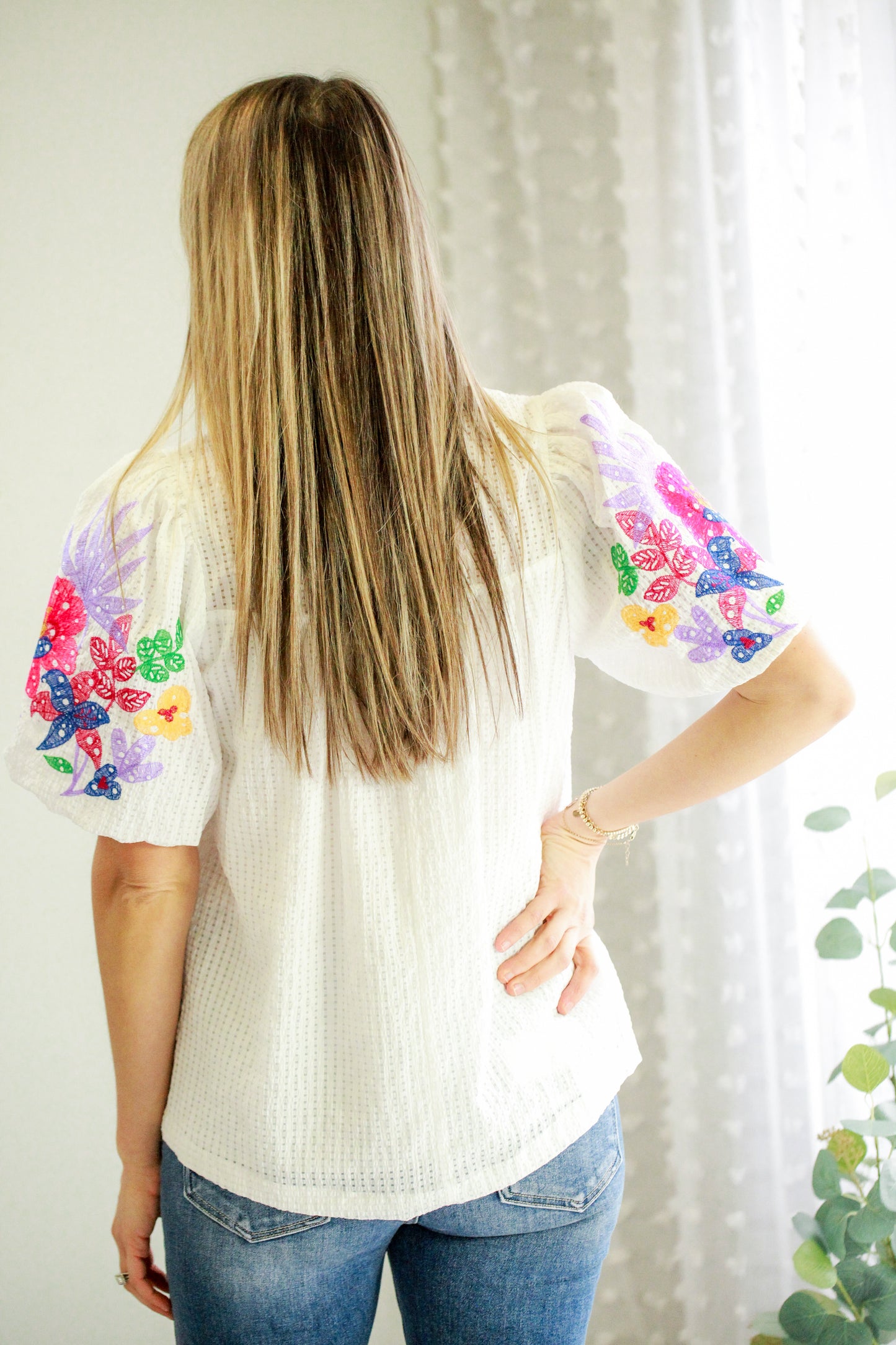 Bubble Sleeve Embroidered Top