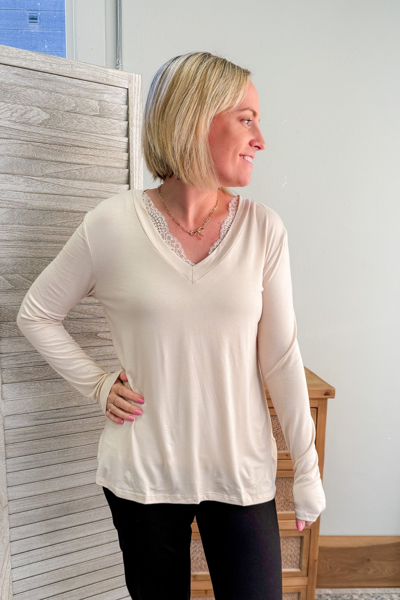 womens v-neck long sleeve basic top ivory