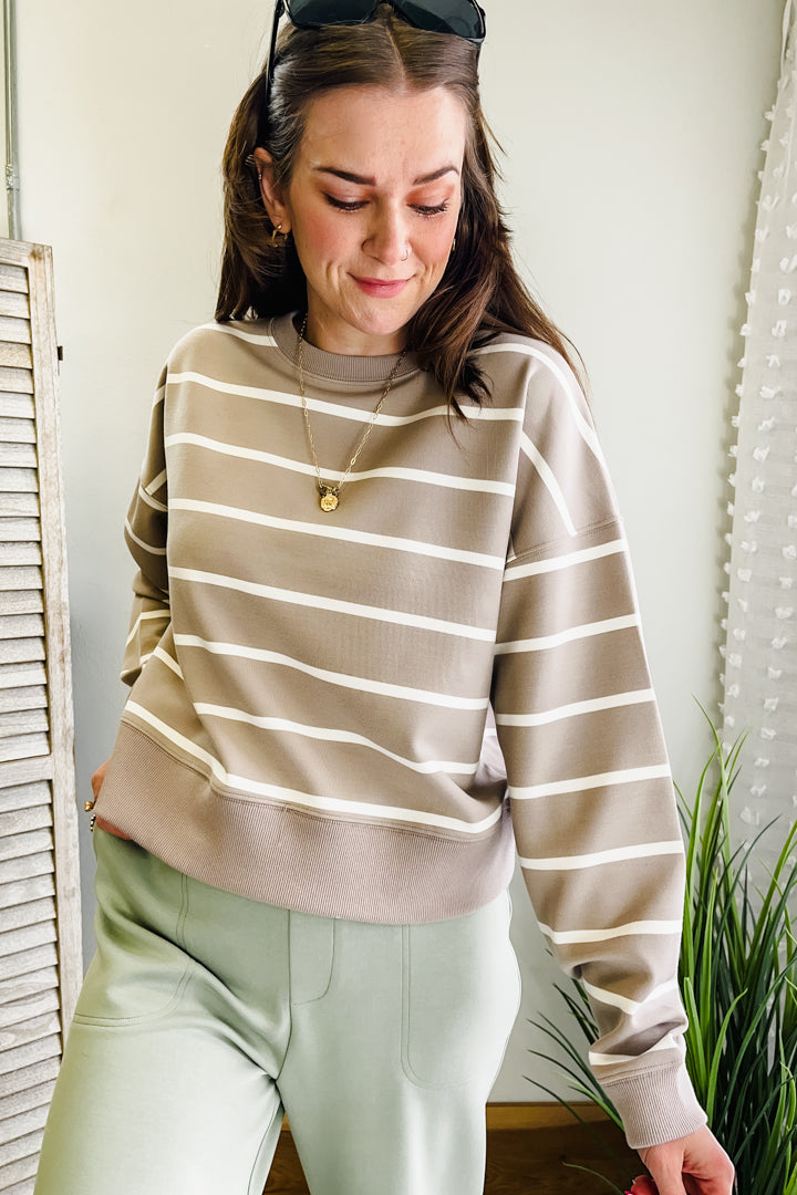 Women's oversized striped pullover scuba oversize beige front