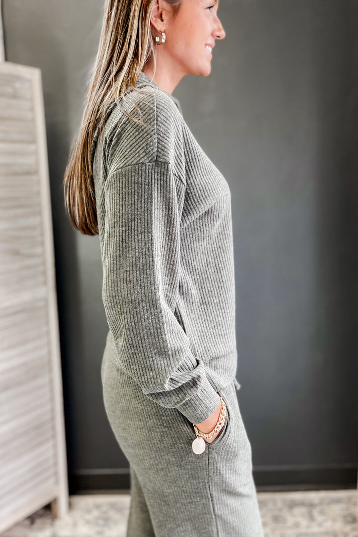 Ribbed Hooded Sweatshirt