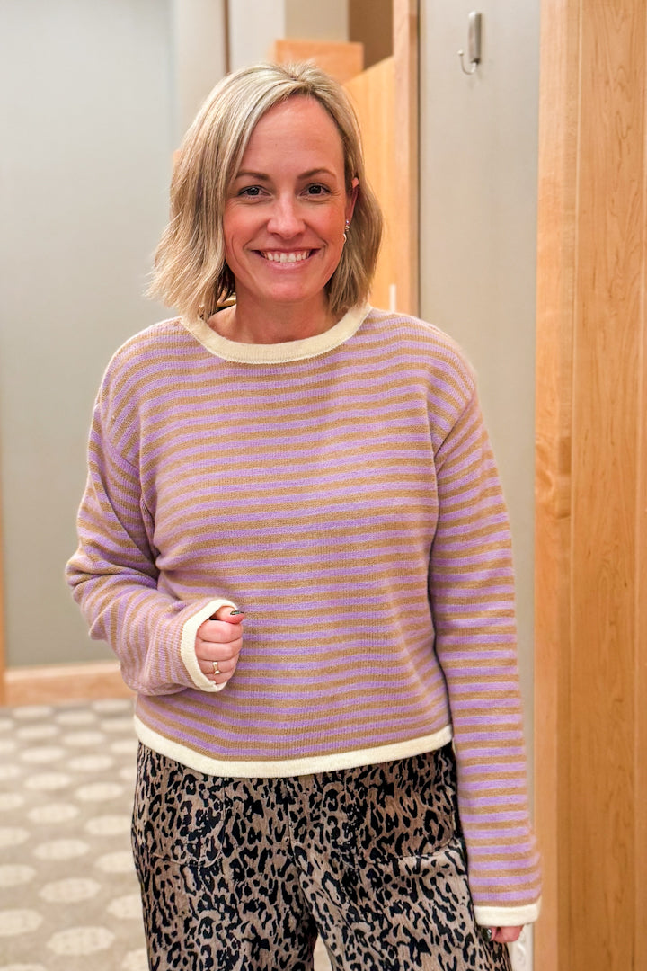 Women's striped sweater with contrasting collar and cuffs