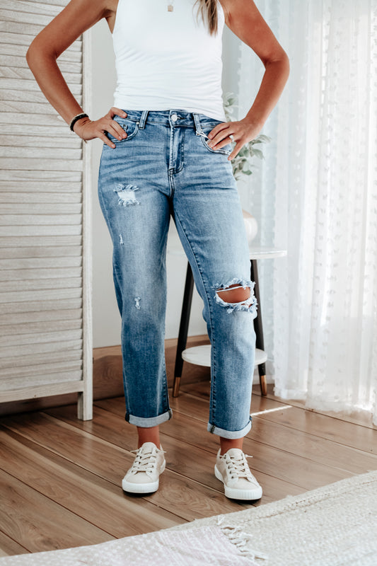 womens medium wash high-rise girlfriend jeans risen