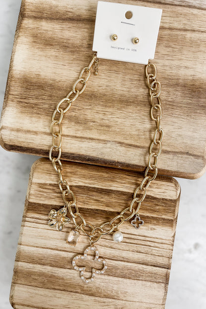 Clover Charm Necklace Set