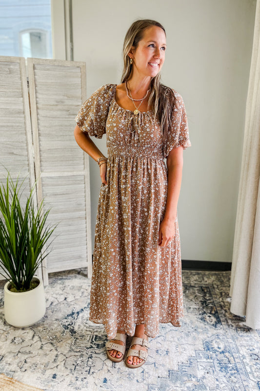 Women's scoop neck maxi dress