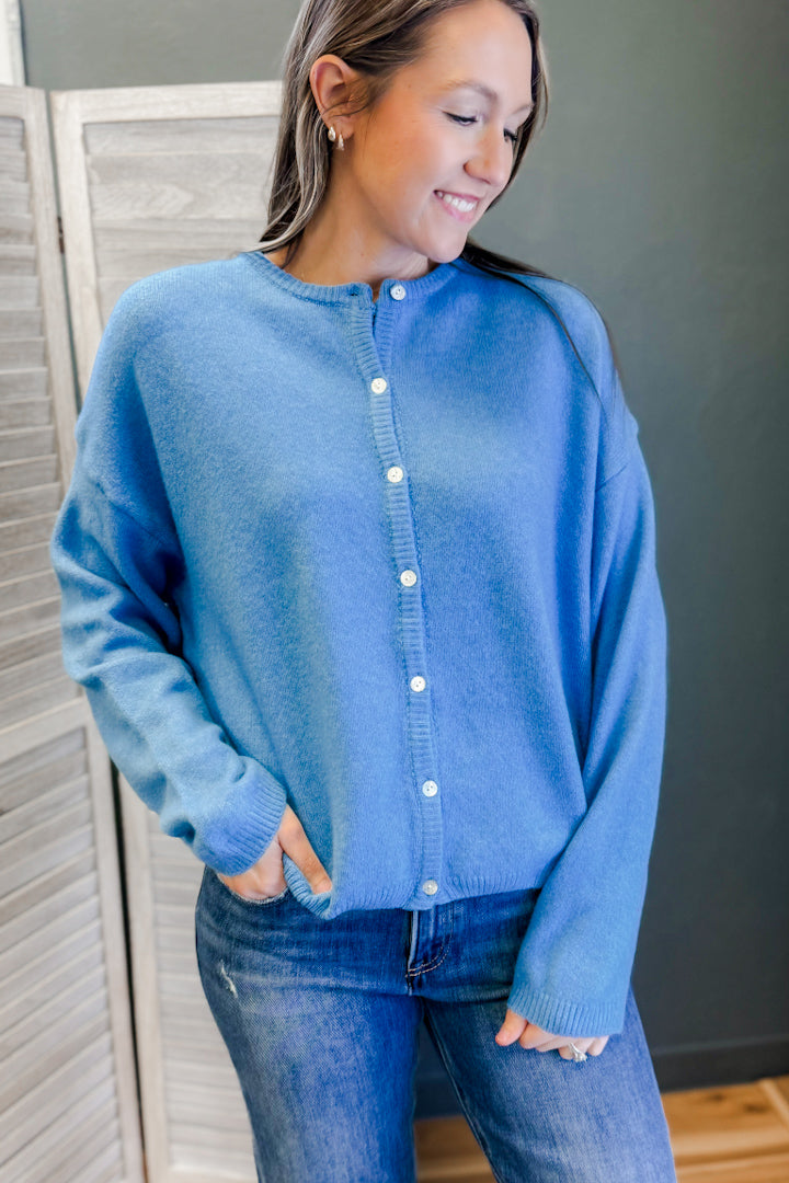 Relaxed-fitting button up cardigan blue