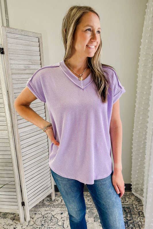Women's ribbed V-neck short sleeve tee lavender