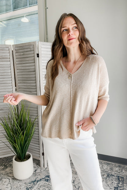 Women's relaxed-fitting knit sweater beige