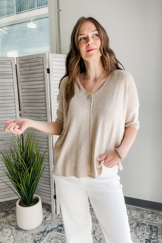 Women's relaxed-fitting knit sweater beige