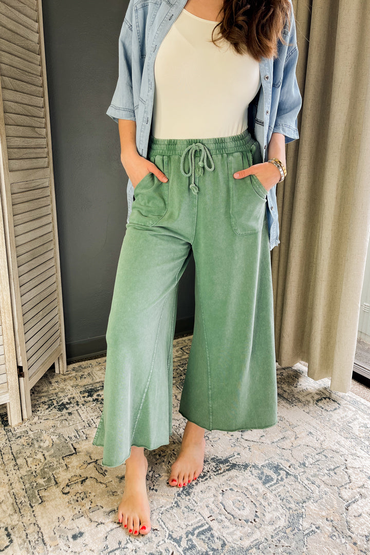 Women's wide leg french terry sweatpants.