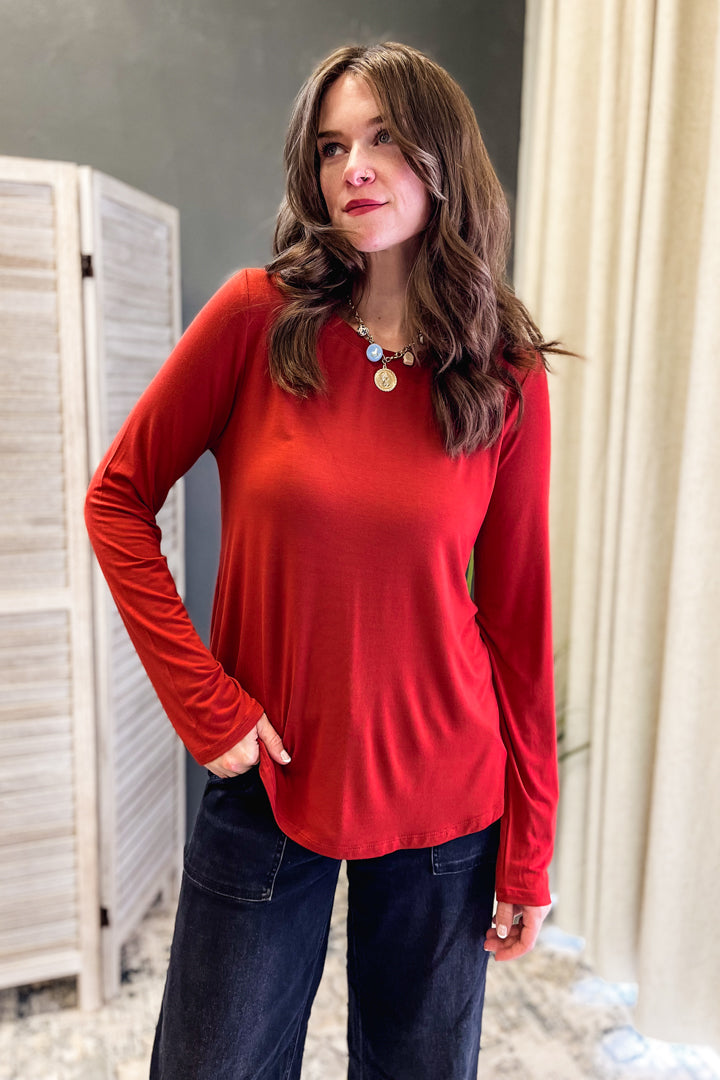 basic long sleeve tee rust