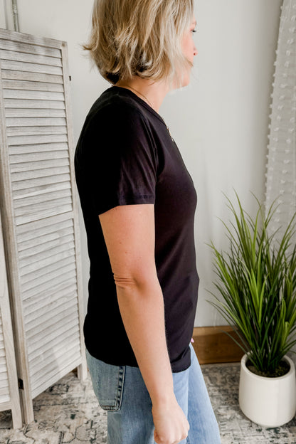 Ribbed Curved Hem Tee