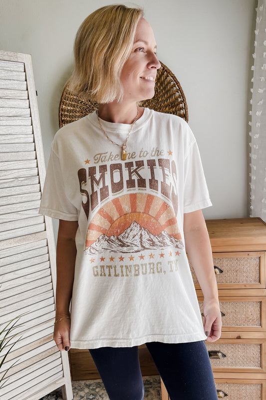 womens ivory smokies gatlinburg Tennessee graphic tee 