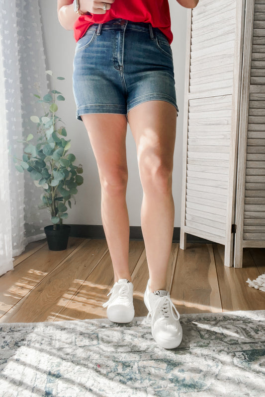 womens clean denim shorts high-rise risen