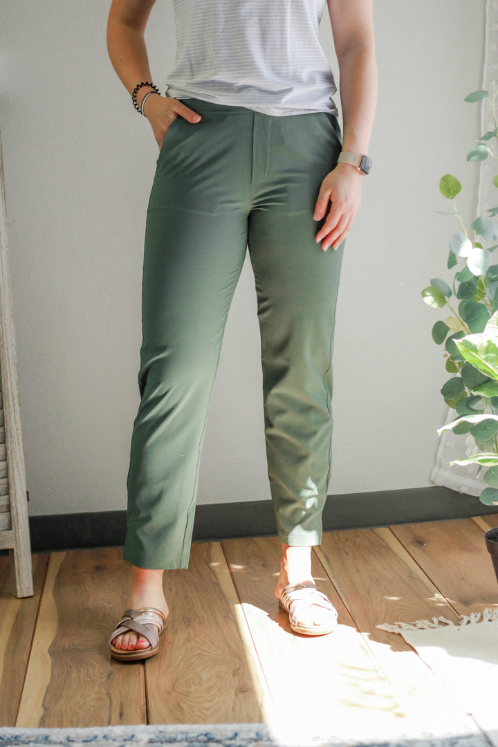 Womens crinkle crop pant active workout olive green